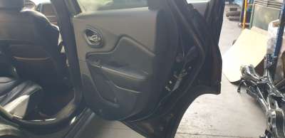Recambio de elevalunas trasero derecho para jeep cherokee 2014- limited 4wd referencia OEM IAM 68227458AB  