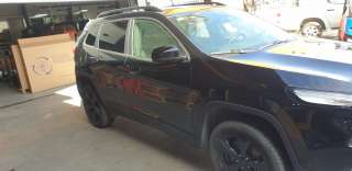 Recambio de puerta delantera derecha para jeep cherokee 2014- limited 4wd referencia OEM IAM 68290878AC  