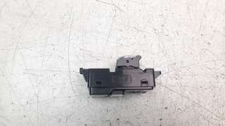 Recambio de mando elevalunas trasero derecho para ssangyong rexton 2021- limited 4x4 referencia OEM IAM 8512036250 8512036200HFB