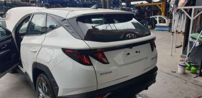 Recambio de porton trasero para hyundai tucson (nx) 2020- klass 2wd referencia OEM IAM 72800N7010  