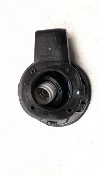 Recambio de tapa exterior combustible para hyundai tucson 2015- 1.7 crdi cat referencia OEM IAM 69513D7000  