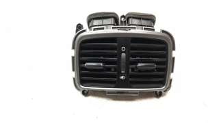 Recambio de aireador para hyundai tucson 2015- 1.7 crdi cat referencia OEM IAM 97040D7000  