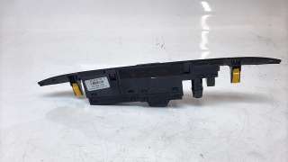 Recambio de warning para hyundai tucson 2015- classic blue referencia OEM IAM 93700D7100  