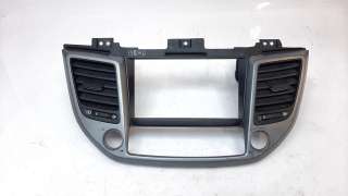 Recambio de aireador central para hyundai tucson 2015- classic blue referencia OEM IAM 84740D7100  