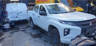 Recambio de juego asientos completo para mitsubishi l 200 (kl0/kj0) 2019- basis doppelkabine 4wd referencia OEM IAM 6911C132HC  