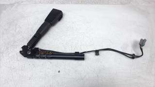 Recambio de enganche cinturon delantero derecho para toyota corolla (e21) 2019- referencia OEM IAM 721356404  