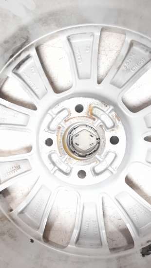 Recambio de llanta para renault clio v 2019- business edition referencia OEM IAM 403008062R   2
