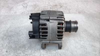Recambio de alternador para volkswagen polo 2017- referencia OEM IAM 04E903015 ALF870501HQ 