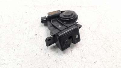 Recambio de cerradura maletero / porton para toyota prius+ 2012- advance referencia OEM IAM 6935028151  
