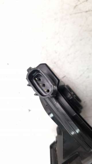 Recambio de cerradura maletero / porton para toyota prius+ 2012- advance referencia OEM IAM 6935028151  