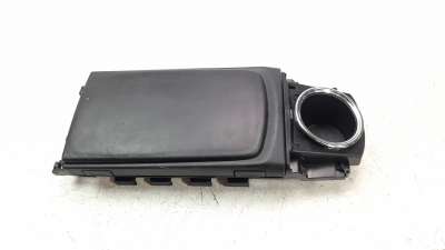 Recambio de apoyabrazos central para toyota prius+ 2012- advance referencia OEM IAM 5882347040  