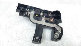 Recambio de caja reles / fusibles para volvo v60 familiar 2018- 2.0 diesel cat referencia OEM IAM 32200086  