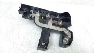 Recambio de caja reles / fusibles para volvo v60 familiar 2018- 2.0 diesel cat referencia OEM IAM 32200086  