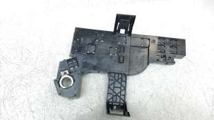 Recambio de caja reles / fusibles para volvo v60 familiar 2018- 2.0 diesel cat referencia OEM IAM 32200086   2