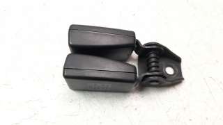 Recambio de enganche cinturon trasero central para volkswagen scirocco (138) 2014-2017 2.0 tsi referencia OEM IAM 8J8857739H  