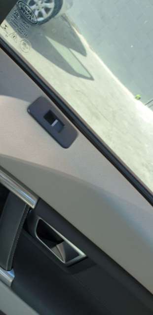 Recambio de mando elevalunas trasero derecho para land rover discovery sport 2014- hse referencia OEM IAM LR059773  