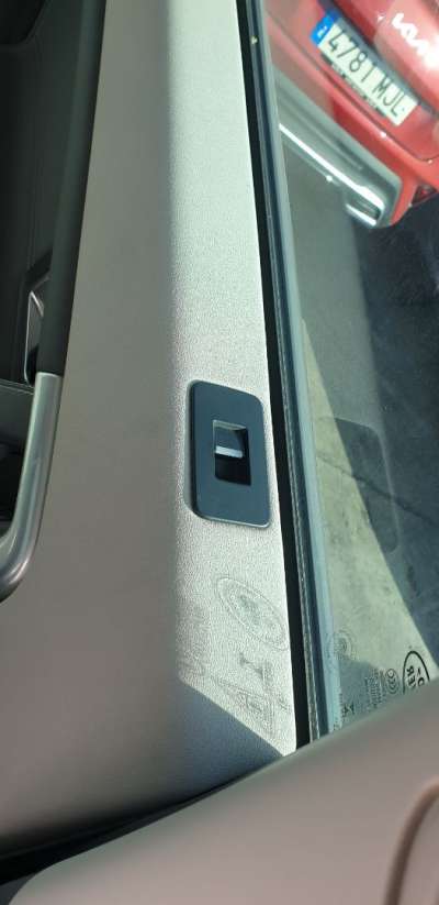 Recambio de mando elevalunas trasero izquierdo para land rover discovery sport 2014- hse referencia OEM IAM LR059773  