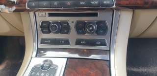 Recambio de mando climatizador para jaguar xf 2007-2015 3.0 v6 diesel luxury referencia OEM IAM 8X2318C858BG  