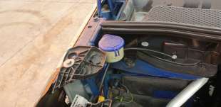 Recambio de deposito limpia para peugeot 3008 2016- allure pack referencia OEM IAM 9826400780  