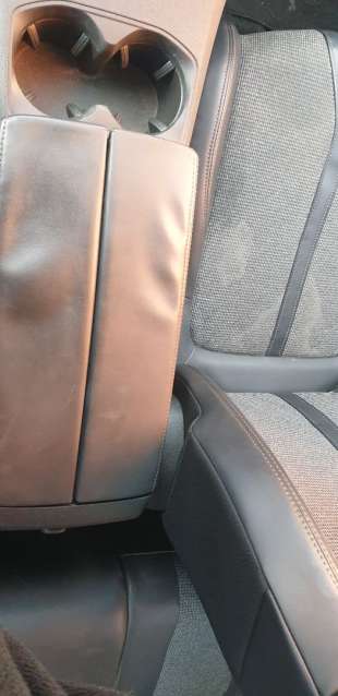 Recambio de apoyabrazos central para peugeot 3008 2016- allure pack referencia OEM IAM 9810060277  
