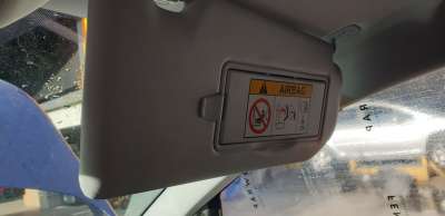 Recambio de parasol derecho para peugeot 3008 2016- allure pack referencia OEM IAM 98284441ZD  