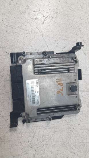 Recambio de centralita motor uce para renault laguna iii 2007-2016 dynamique referencia OEM IAM 8200946162  
