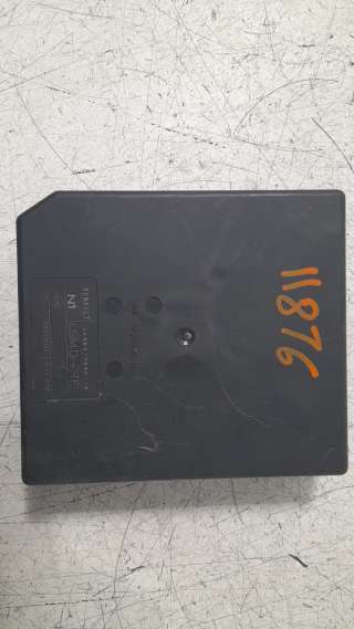 Recambio de caja reles / fusibles para renault laguna iii 2007-2016 dynamique referencia OEM IAM 284B63984R  