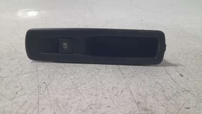 Recambio de mando elevalunas trasero izquierdo para renault laguna iii 2007-2016 dynamique referencia OEM IAM 82944002R  