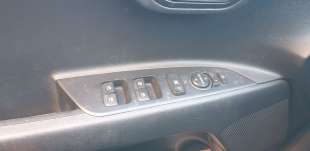 Recambio de mando elevalunas delantero izquierdo para kia stonic (ybcuv) 2017- drive referencia OEM IAM 4D64901000  