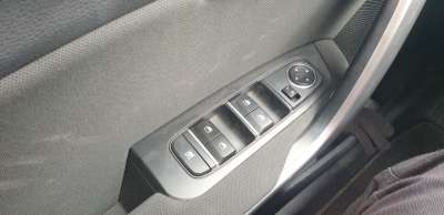 Recambio de mando elevalunas delantero izquierdo para kia xceed 2019- drive referencia OEM IAM 93570J7120  