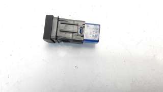 Recambio de interruptor para toyota yaris 2017- 1.5 16v cat referencia OEM IAM 847700D040  