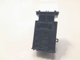 Recambio de mando elevalunas trasero derecho para toyota corolla (e21) 2019- hybrid style referencia OEM IAM 8481002250   2