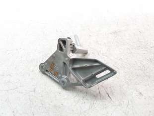 Recambio de estribera izquierda para honda cb 650r 2018- referencia OEM IAM 50700MKND5   2