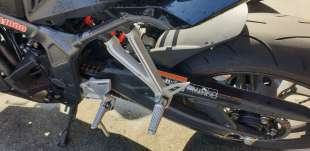Recambio de estribera izquierda para honda cbr 650r 2018- cbr 650r referencia OEM IAM 50760MKND50  