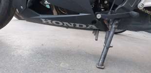 Recambio de quilla izquierda para honda cbr 650r 2018- cbr 650r referencia OEM IAM 64300MKNJ10ZA  