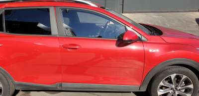 Recambio de puerta delantera derecha para kia stonic (ybcuv) 2017- concept referencia OEM IAM 76004H8400  