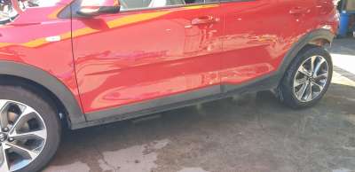 Recambio de estribo lateral para kia stonic (ybcuv) 2017- concept referencia OEM IAM 87751H8400  