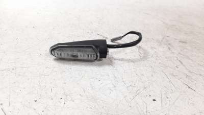 Recambio de piloto delantero derecho para honda cb 500x 2016- cb 500x referencia OEM IAM 33450MKPA01  