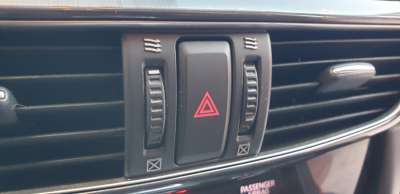 Recambio de warning para mazda 6 lim. (gh)(.2012) 2012- style referencia OEM IAM GKL1664H0  