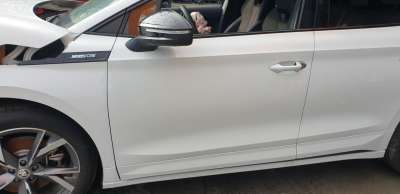 Recambio de puerta delantera izquierda para skoda enyaq iv coupé (5ac) 2022- 80 sportline referencia OEM IAM 5LA831051C  
