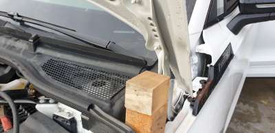 Recambio de bisagra capo izquierda para skoda enyaq iv coupé (5ac) 2022- 80 sportline referencia OEM IAM 5LA823301  