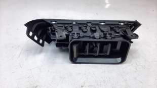 Recambio de aireador derecho para renault clio v 2019- zen referencia OEM IAM 687608207R   2