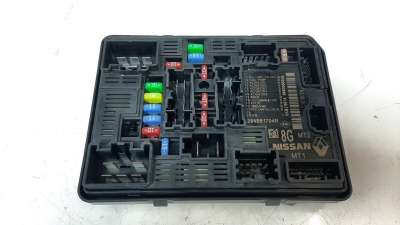Recambio de caja reles / fusibles para renault clio v 2019- zen referencia OEM IAM 284B61704R  