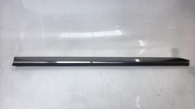Recambio de moldura para renault clio v 2019- zen referencia OEM IAM 801862526R  