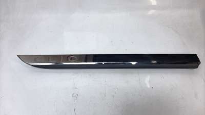 Recambio de moldura para renault clio v 2019- zen referencia OEM IAM 828760551R  
