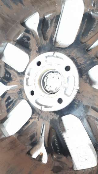 Recambio de llanta para renault clio v 2019- zen referencia OEM IAM 403000324R  
