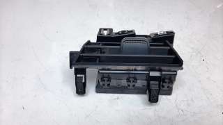 Recambio de aireador central izquierdo para renault clio v 2019- zen referencia OEM IAM 687515357R  