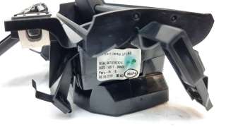 Recambio de aireador central izquierdo para renault clio v 2019- zen referencia OEM IAM 687515357R  