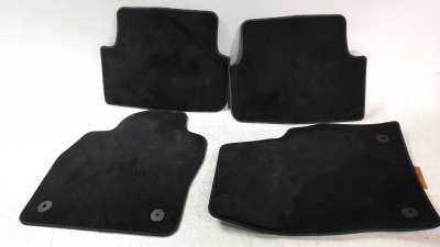 Recambio de juego alfombrillas para volkswagen taigo (cs1) 2021-2022 life referencia OEM IAM 2G1863011A  