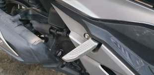 Recambio de estribera derecha para honda nss 300 forza 2013-2019 nss 300 forza deluxe referencia OEM IAM 50720K40F00  